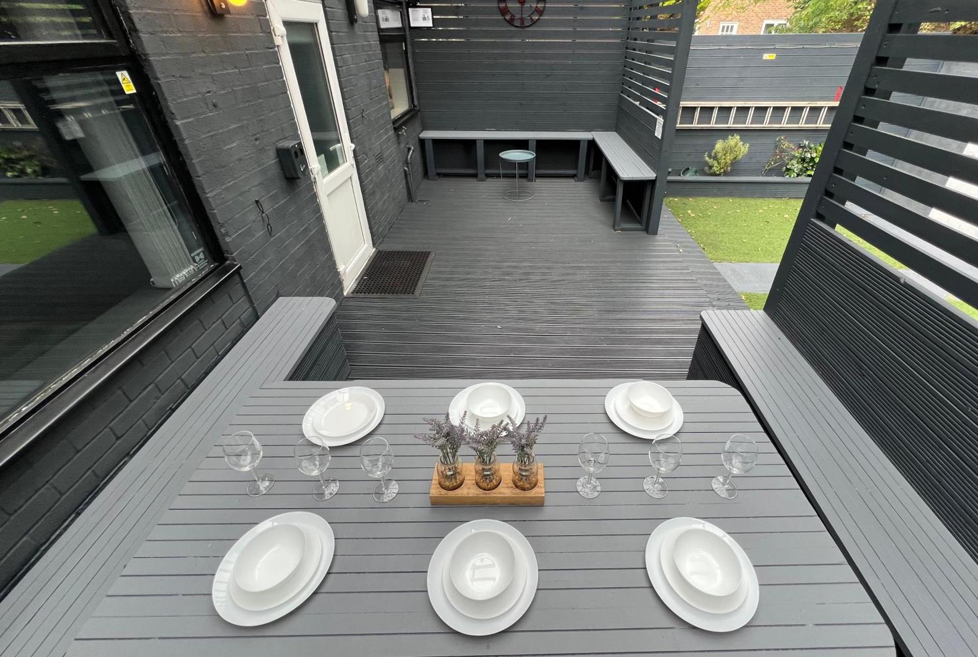 Modern Suites -5 Bedroom House- With Free Parking Birmingham City Bagian luar foto